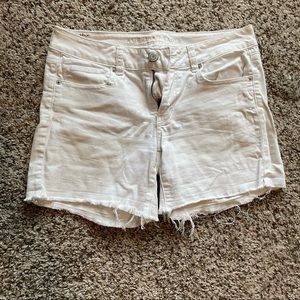 White denim shorts size 6